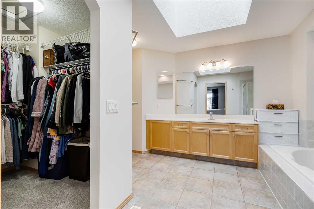 96 Chapala Square SE, Calgary, Alberta  T2X 3T5 - Photo 26 - A2299794