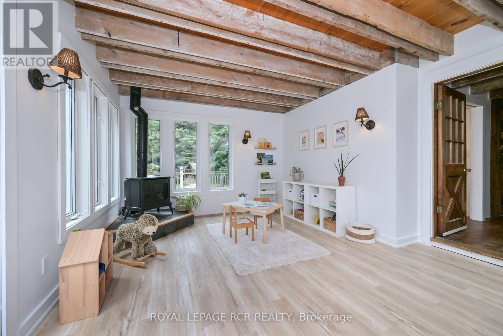 1762 Queen Street, Caledon, Ontario  L7K 2N6 - Photo 12 - W12429238