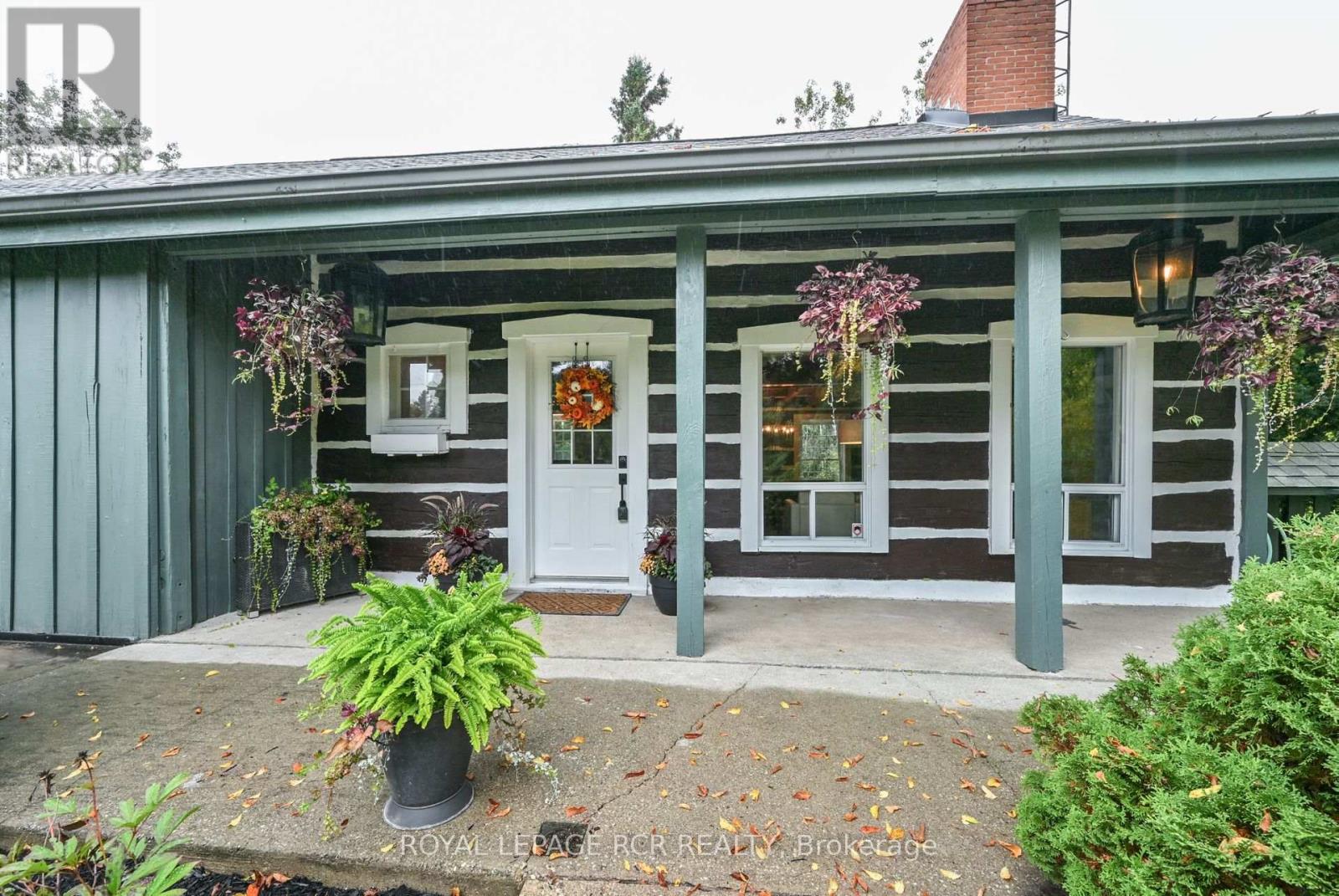 1762 Queen Street, Caledon, Ontario  L7K 2N6 - Photo 3 - W12429238