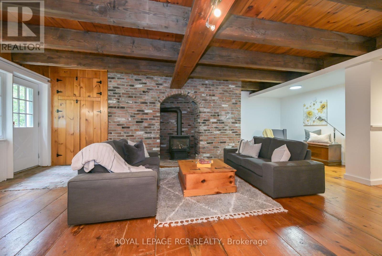 1762 Queen Street, Caledon, Ontario  L7K 2N6 - Photo 24 - W12429238