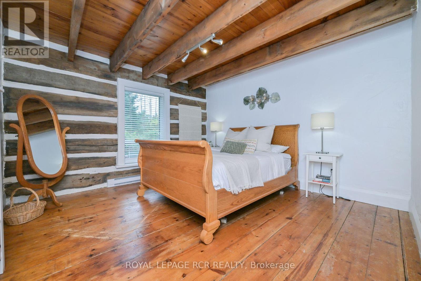 1762 Queen Street, Caledon, Ontario  L7K 2N6 - Photo 14 - W12429238