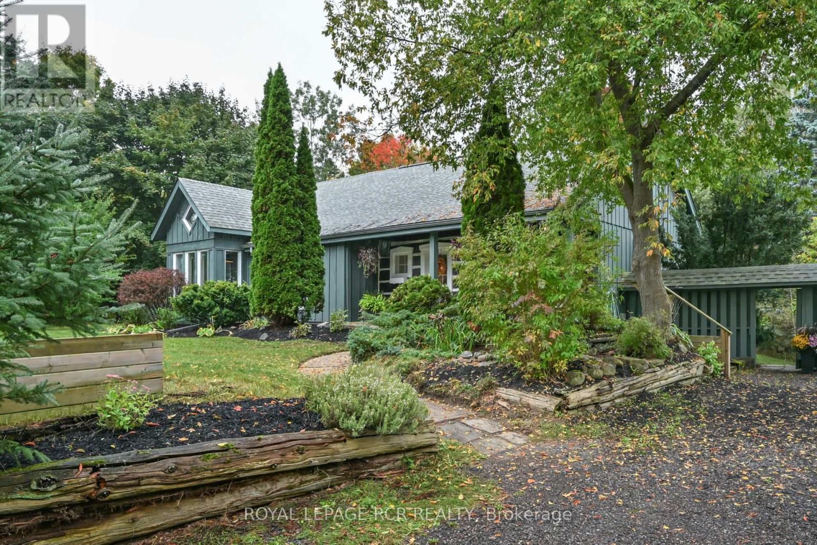 1762 Queen Street, Caledon, Ontario  L7K 2N6 - Photo 2 - W12429238