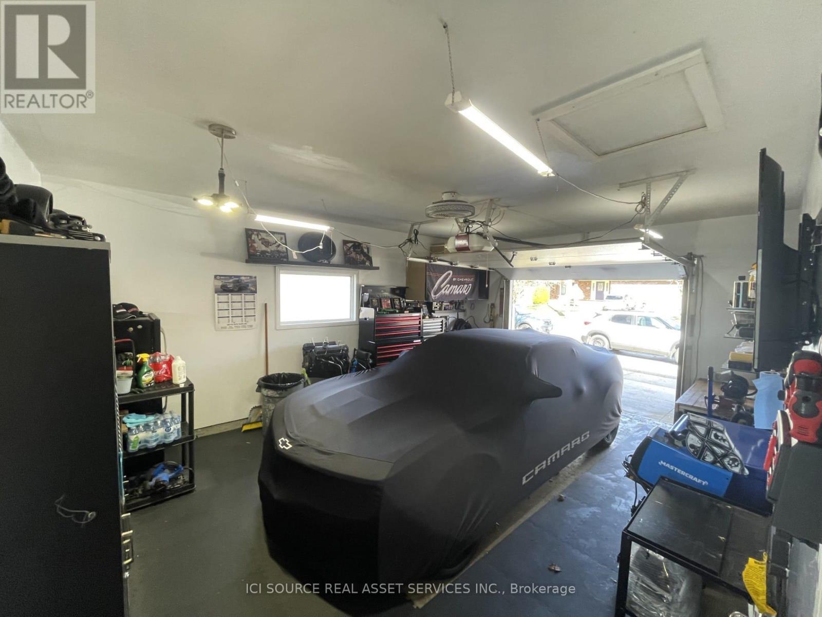 31 Blackfriar Lane, Brantford, Ontario  N3R 7M2 - Photo 15 - X12969200