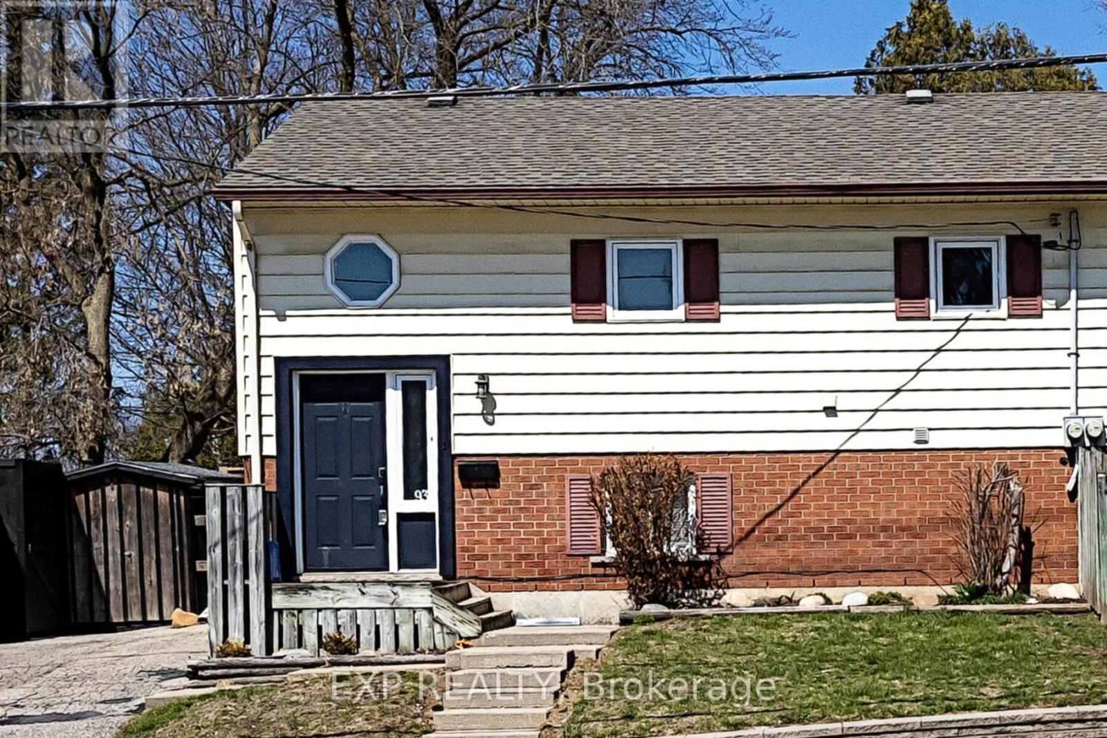 93 KING STREET E, ingersoll (ingersoll - south), Ontario