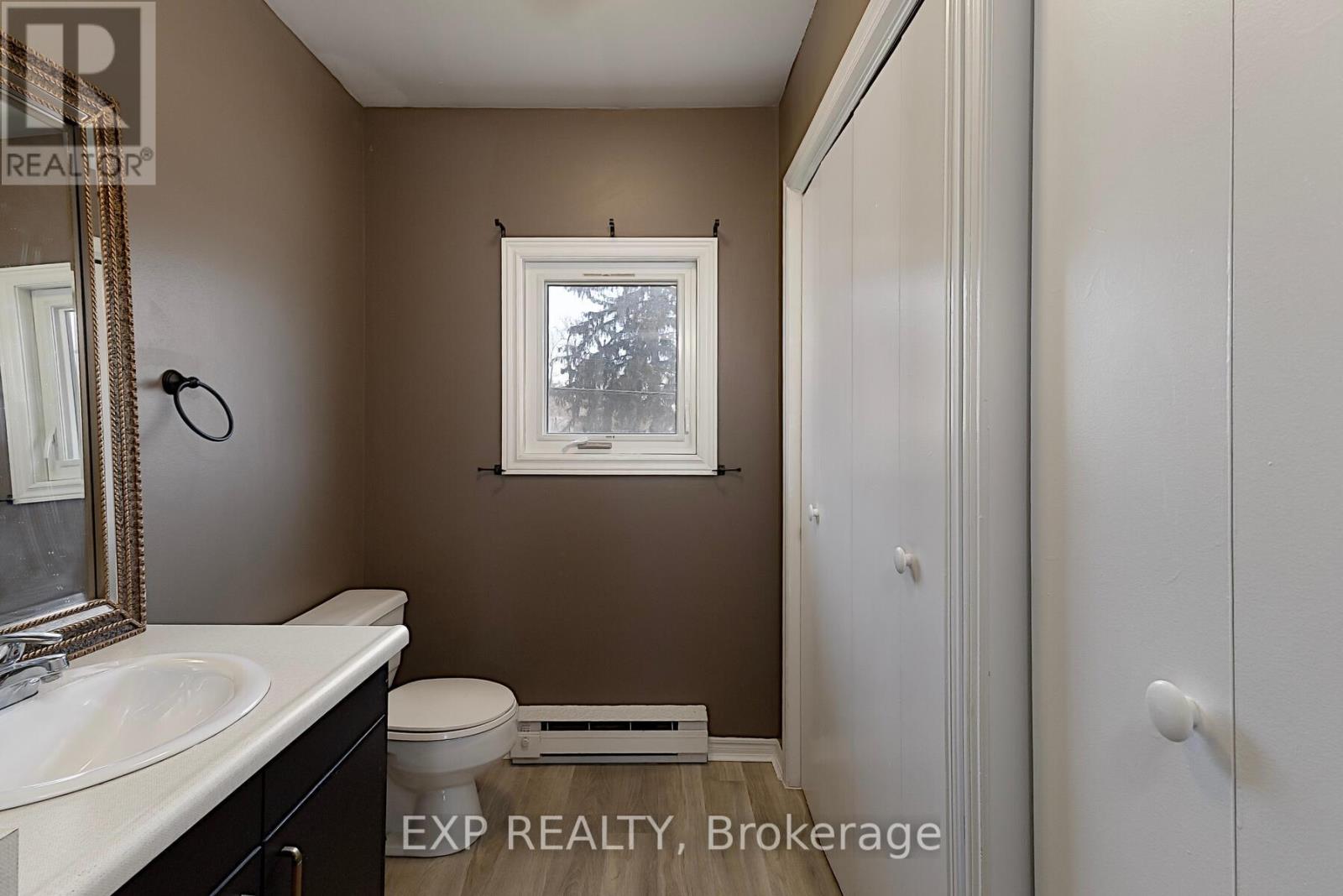 93 King Street E, Ingersoll (Ingersoll - South), Ontario  N5C 1G6 - Photo 14 - X12974748