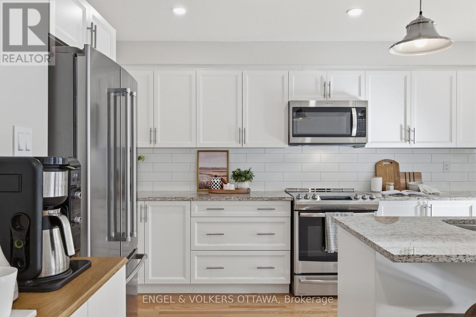 86 Porter Street, Ottawa, Ontario  K2S 2L8 - Photo 16 - X12974734