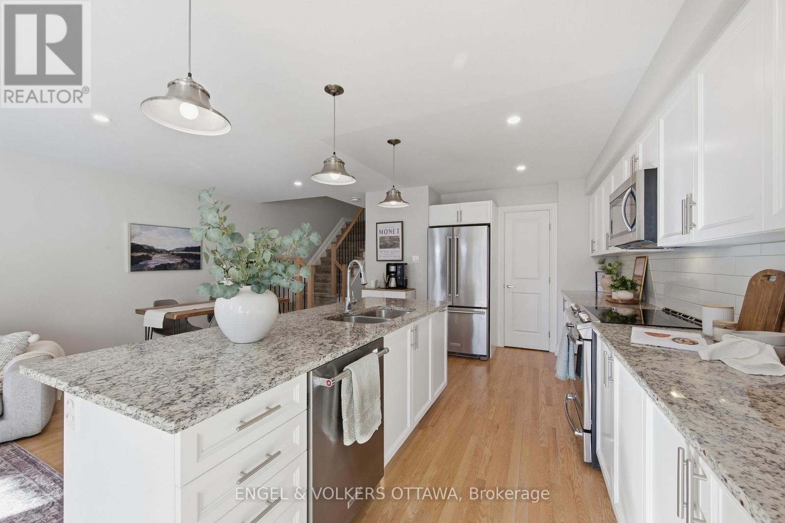 86 Porter Street, Ottawa, Ontario  K2S 2L8 - Photo 20 - X12974734