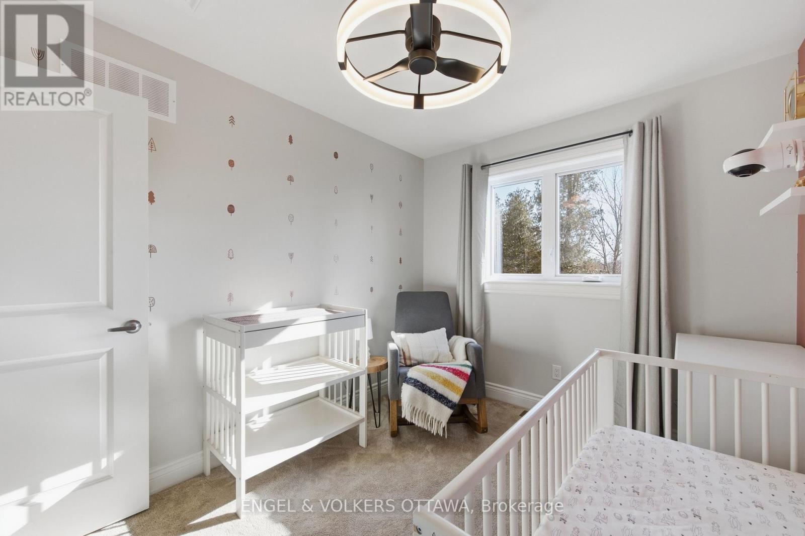 86 Porter Street, Ottawa, Ontario  K2S 2L8 - Photo 33 - X12974734