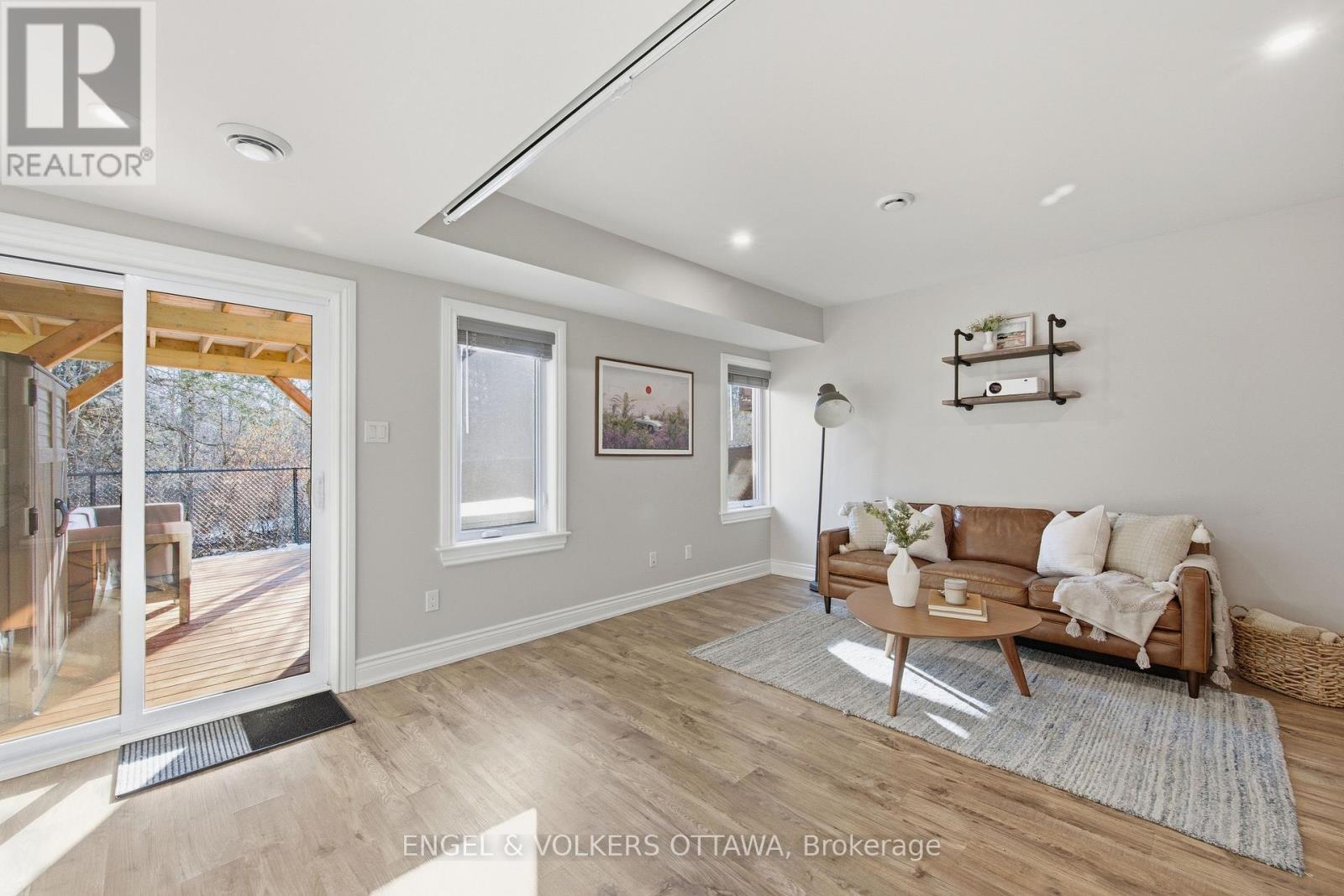 86 Porter Street, Ottawa, Ontario  K2S 2L8 - Photo 40 - X12974734