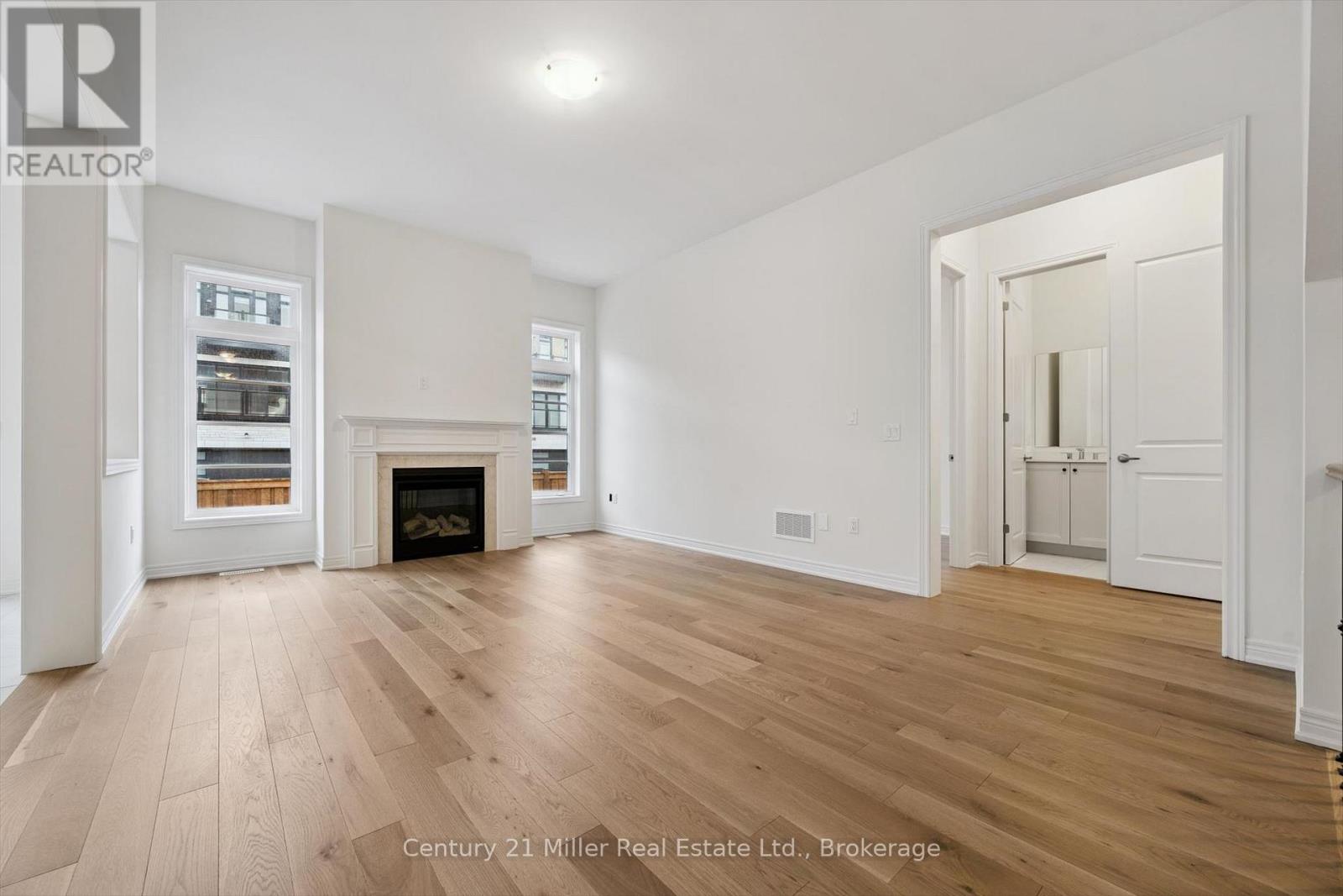 3242 Millicent Avenue, Oakville, Ontario  L6H 0V8 - Photo 10 - W12974790