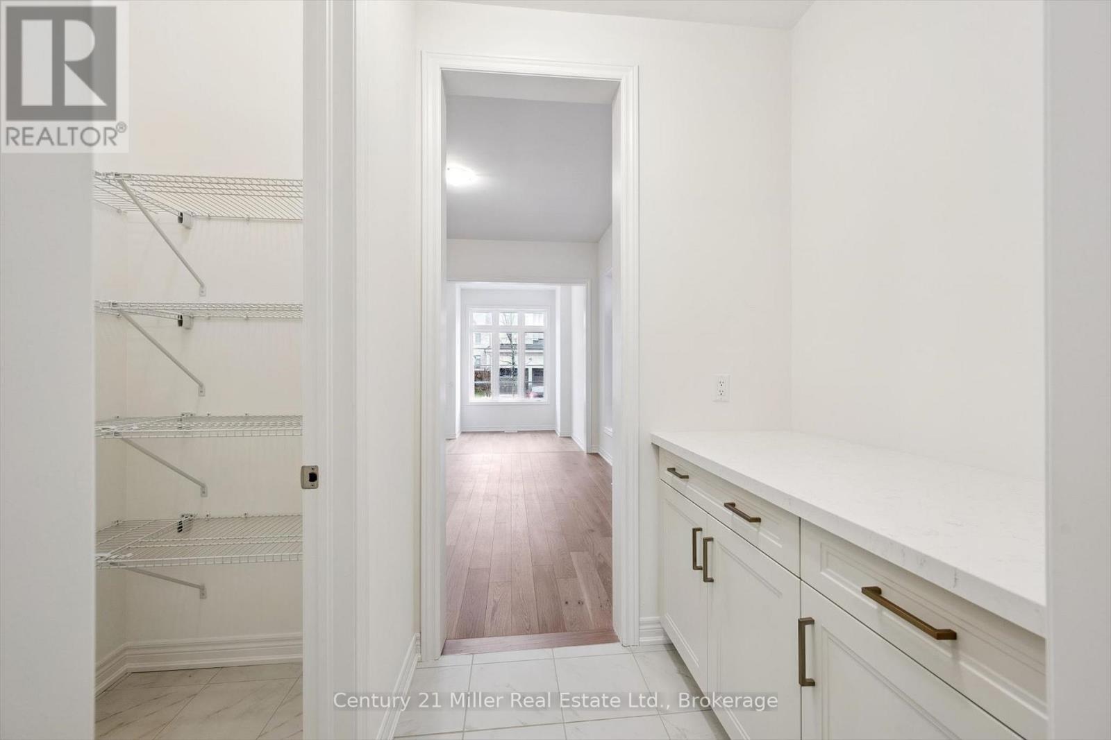 3242 Millicent Avenue, Oakville, Ontario  L6H 0V8 - Photo 20 - W12974790