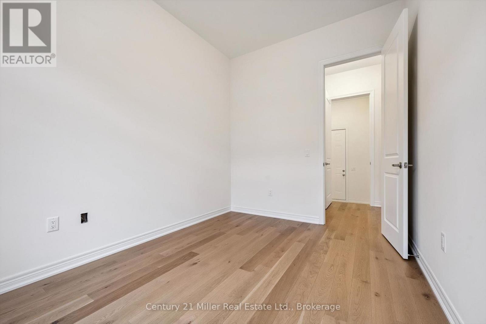 3242 Millicent Avenue, Oakville, Ontario  L6H 0V8 - Photo 22 - W12974790