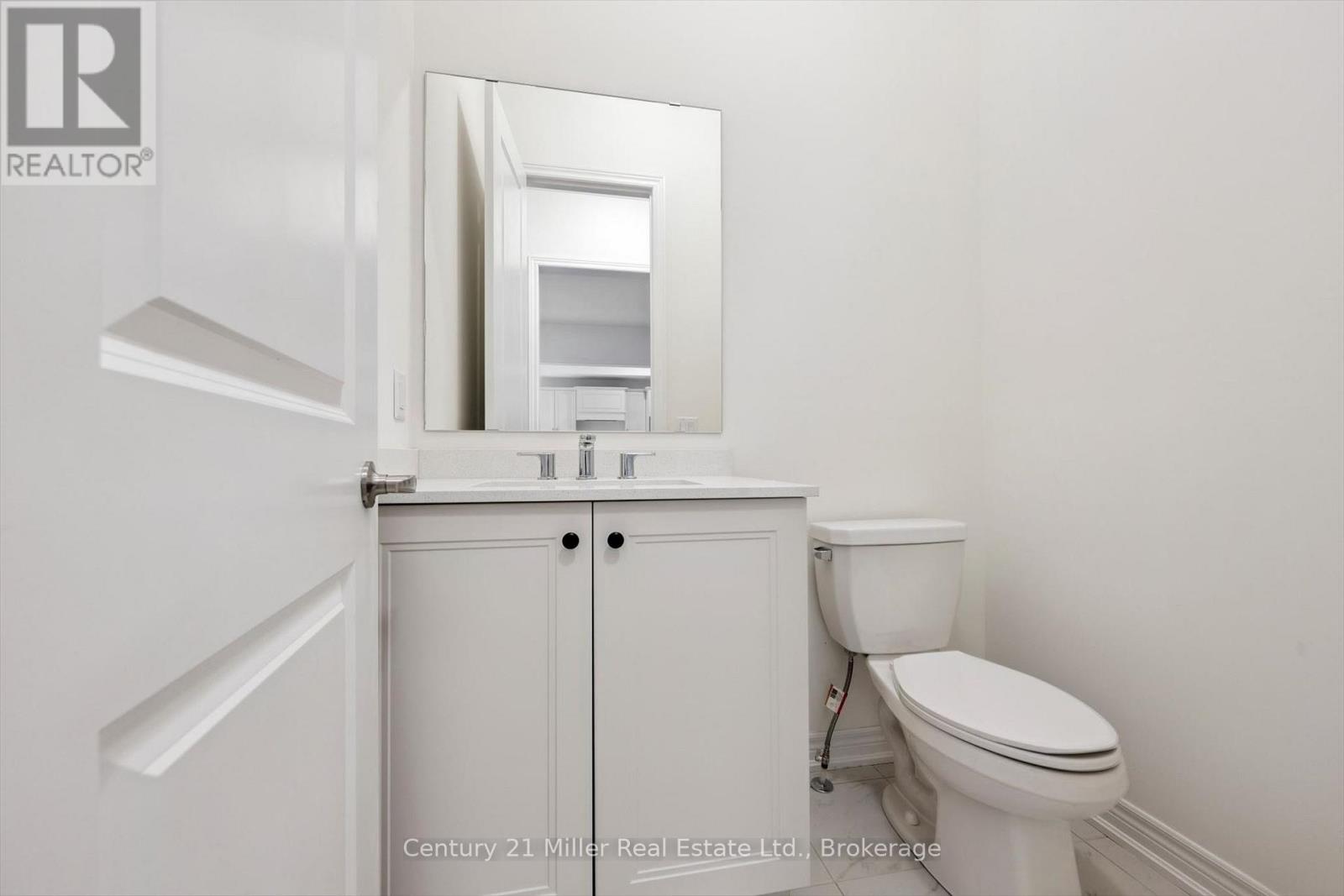 3242 Millicent Avenue, Oakville, Ontario  L6H 0V8 - Photo 23 - W12974790