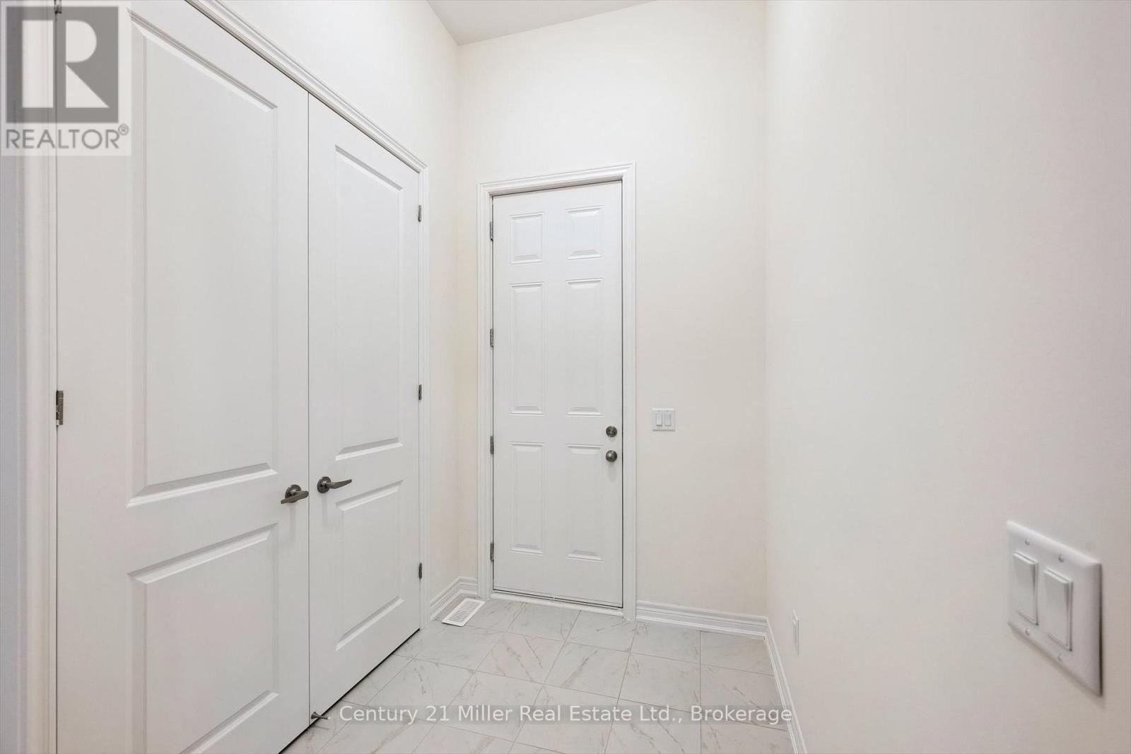 3242 Millicent Avenue, Oakville, Ontario  L6H 0V8 - Photo 24 - W12974790