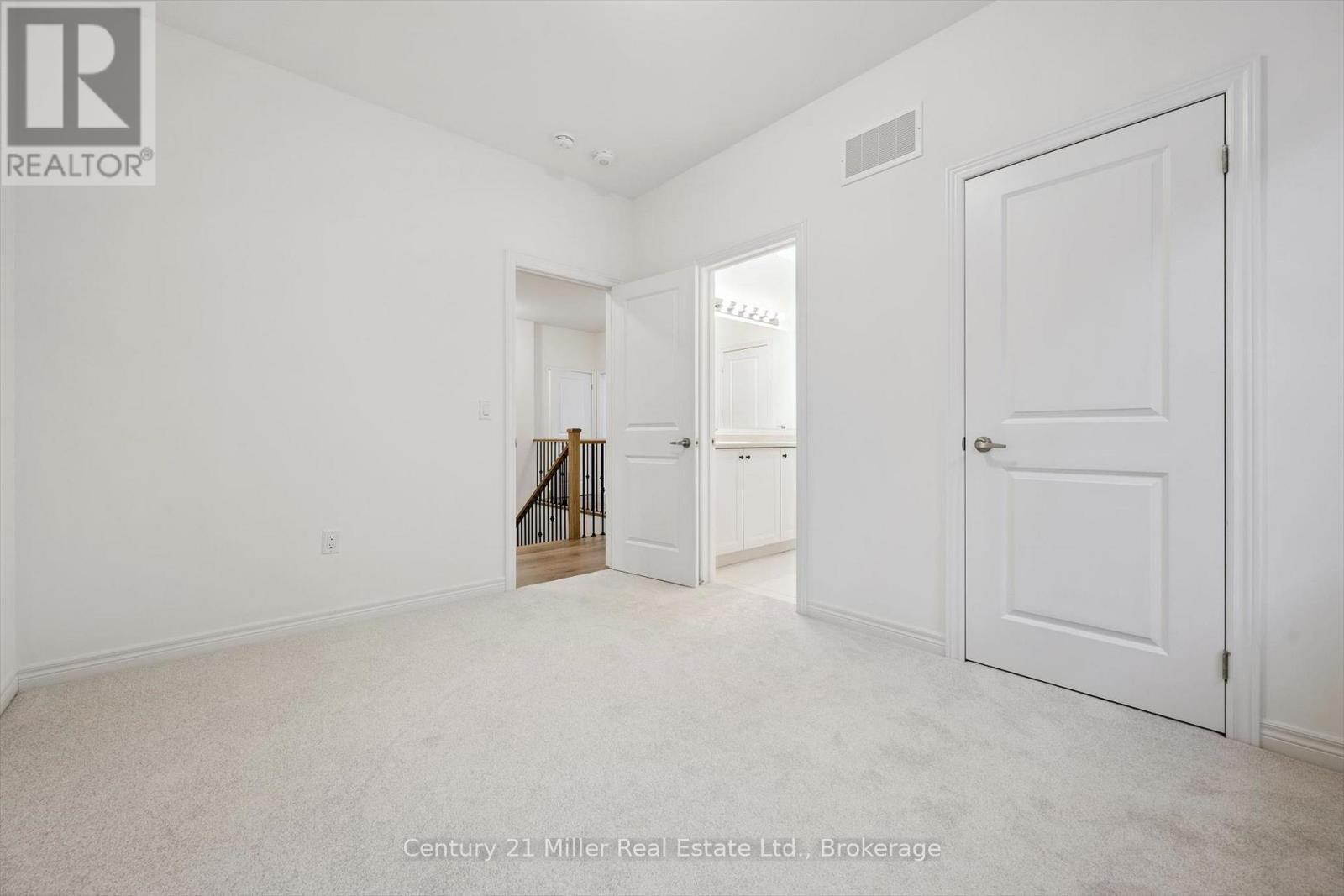 3242 Millicent Avenue, Oakville, Ontario  L6H 0V8 - Photo 36 - W12974790