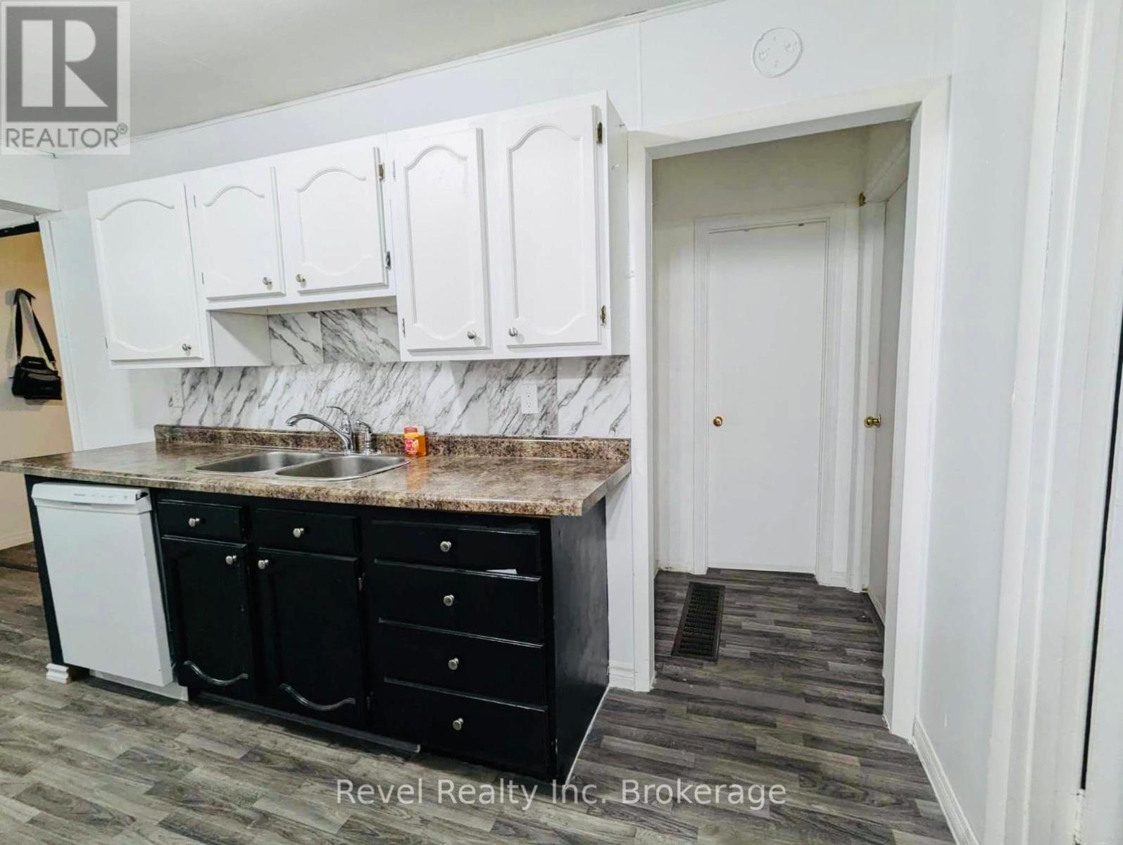 214 Fotheringham Avenue, Atikokan, Ontario  P0T 1C0 - Photo 4 - X12974794