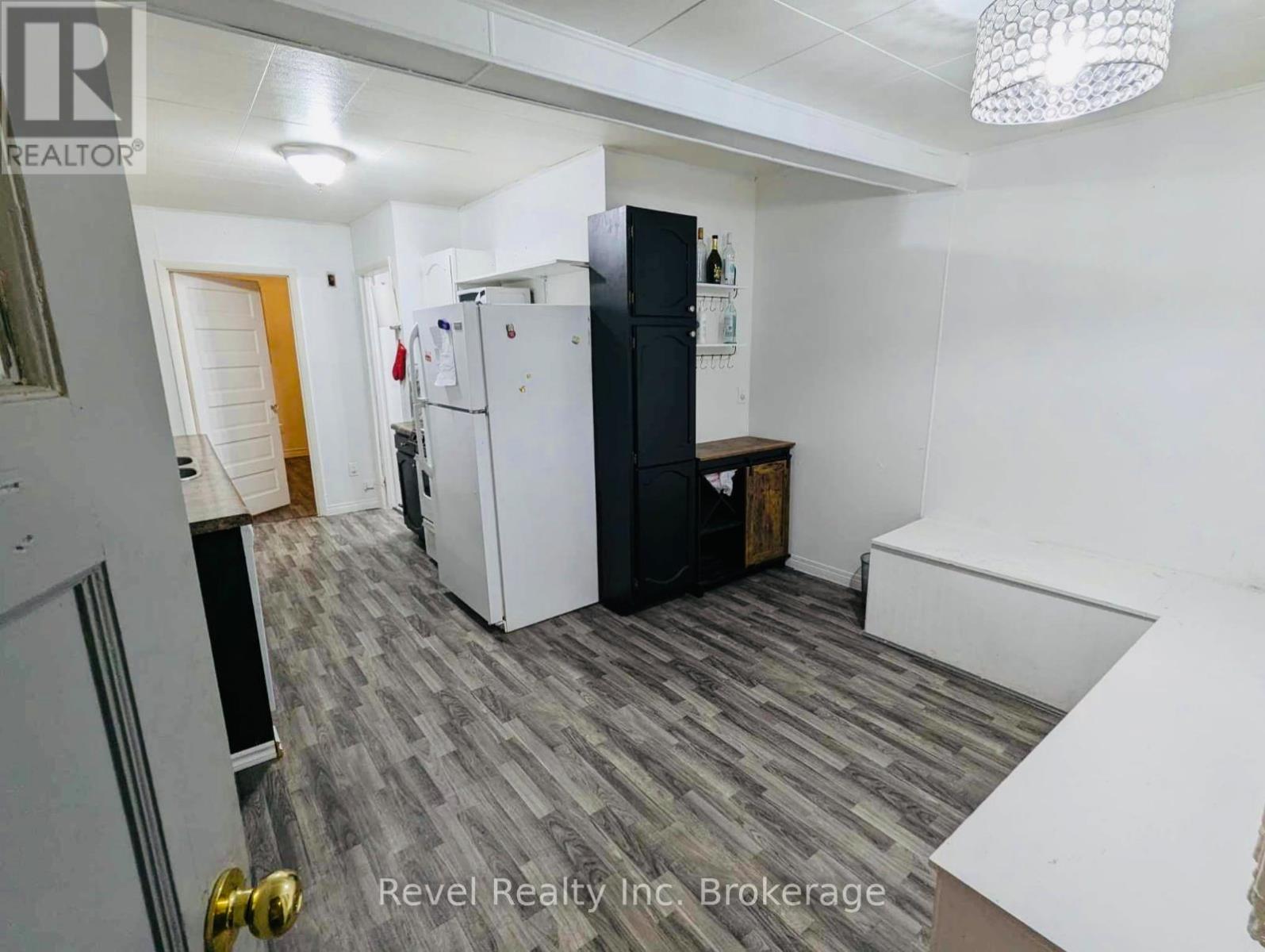 214 Fotheringham Avenue, Atikokan, Ontario  P0T 1C0 - Photo 8 - X12974794