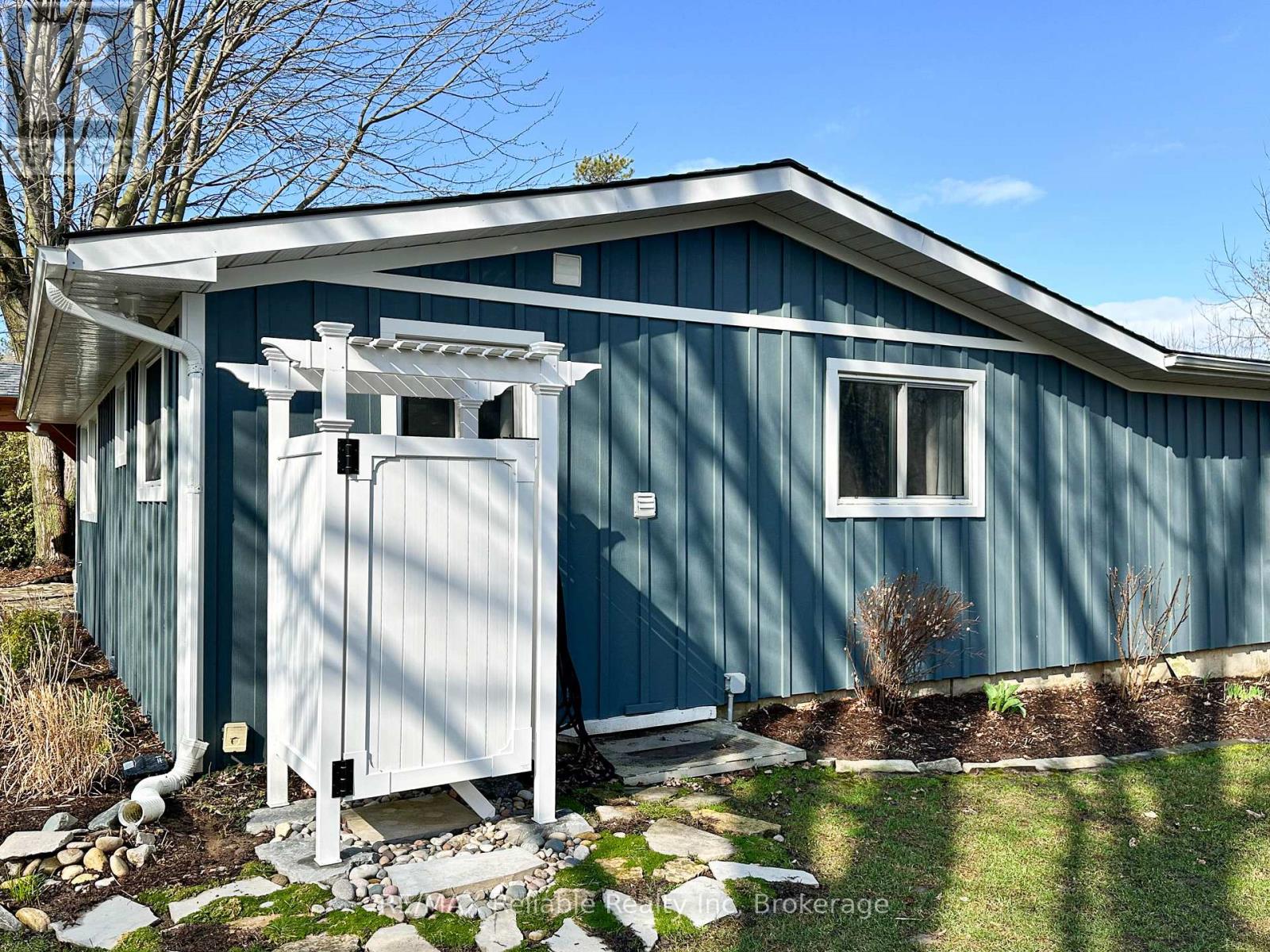 74659 Talbot Crescent, Bluewater, Ontario  N0M 1G0 - Photo 10 - X12974778