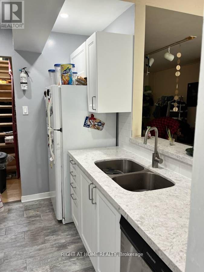 Unit A - 210 Mccaul Street, Toronto, Ontario  M5T 1W5 - Photo 6 - C12974664