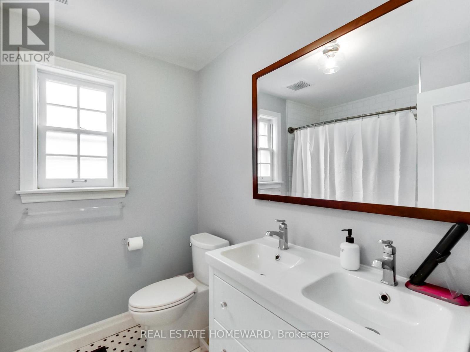 183 Madison Avenue, Toronto, Ontario  M5R 2S6 - Photo 17 - C12974732