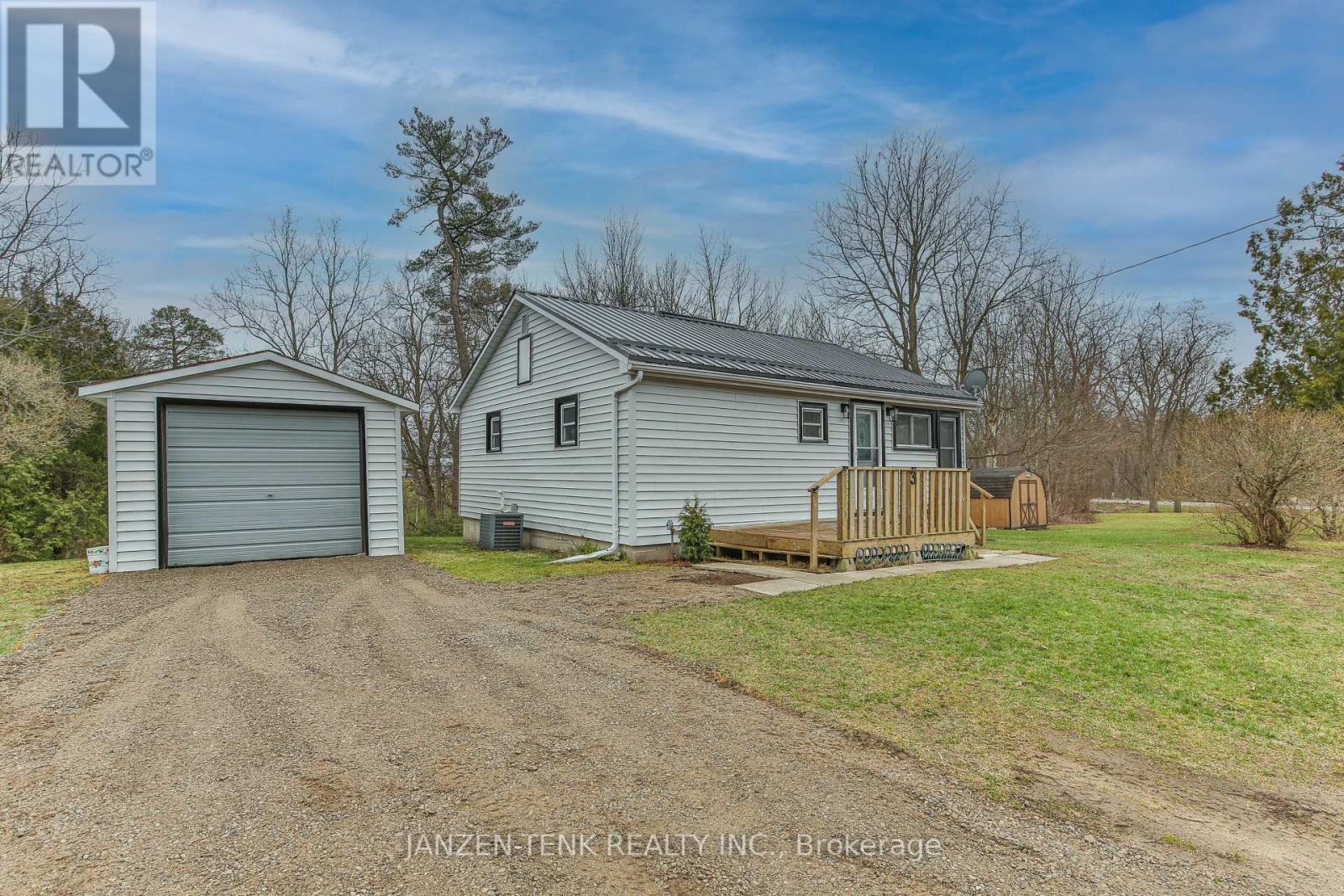 3 Holtby Street, Norfolk, Ontario  N0E 1X0 - Photo 4 - X12974776