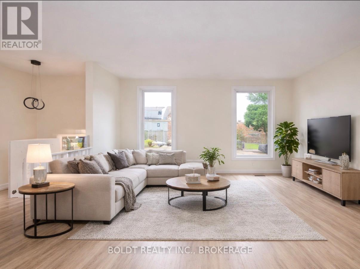 17 Colborne Street, Thorold, Ontario  L2V 3P8 - Photo 6 - X12973794