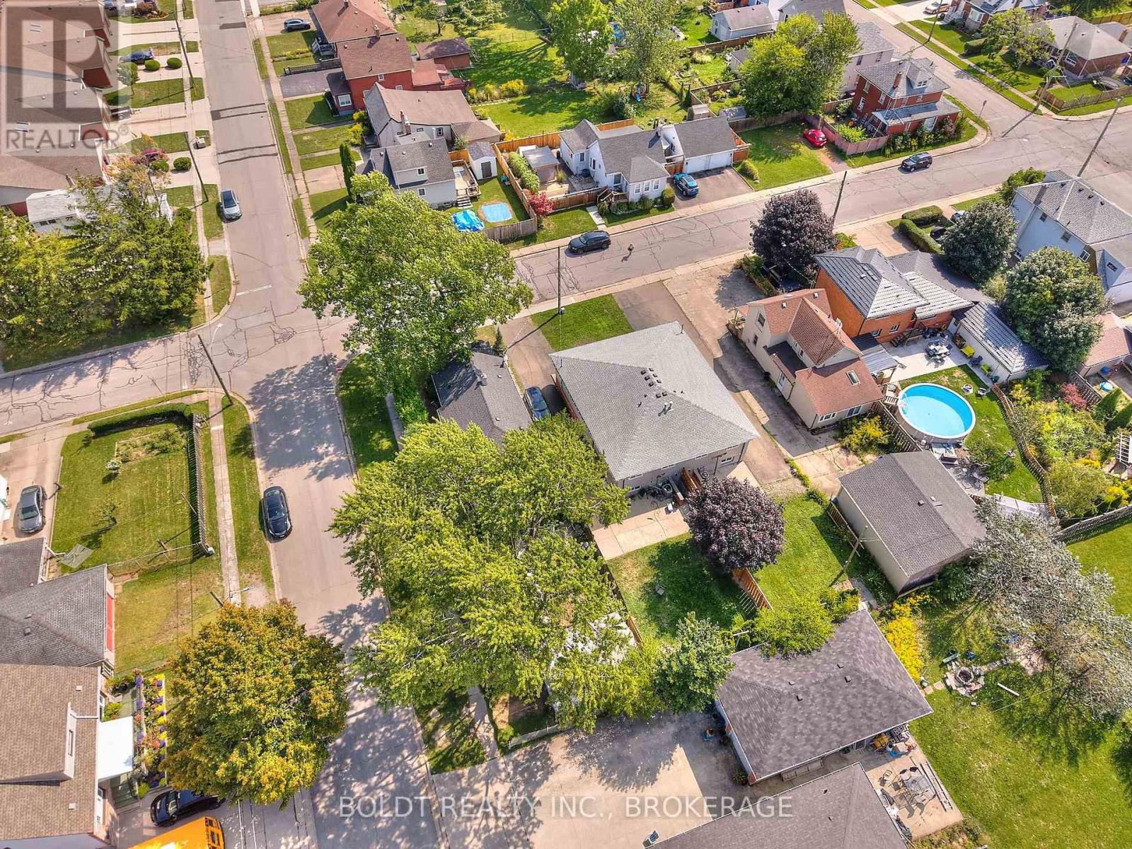 17 Colborne Street, Thorold, Ontario  L2V 3P8 - Photo 21 - X12973794