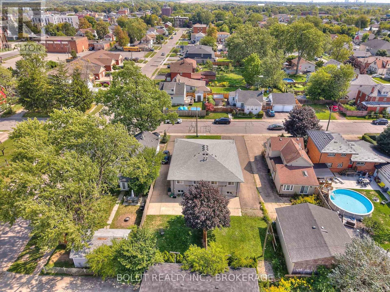 17 Colborne Street, Thorold, Ontario  L2V 3P8 - Photo 20 - X12973794