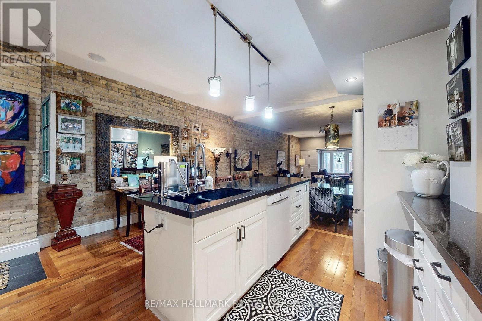 2184 Queen Street E, Toronto, Ontario  M4E 1E6 - Photo 17 - E12974696