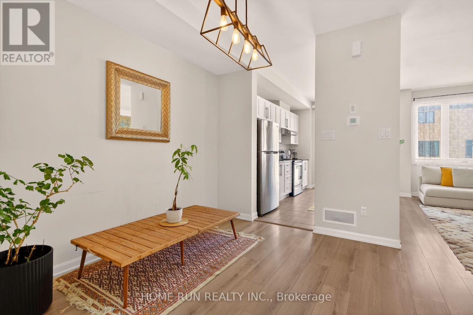 733 Cashmere Terrace, Ottawa, Ontario  K2J 6Z6 - Photo 4 - X12974780