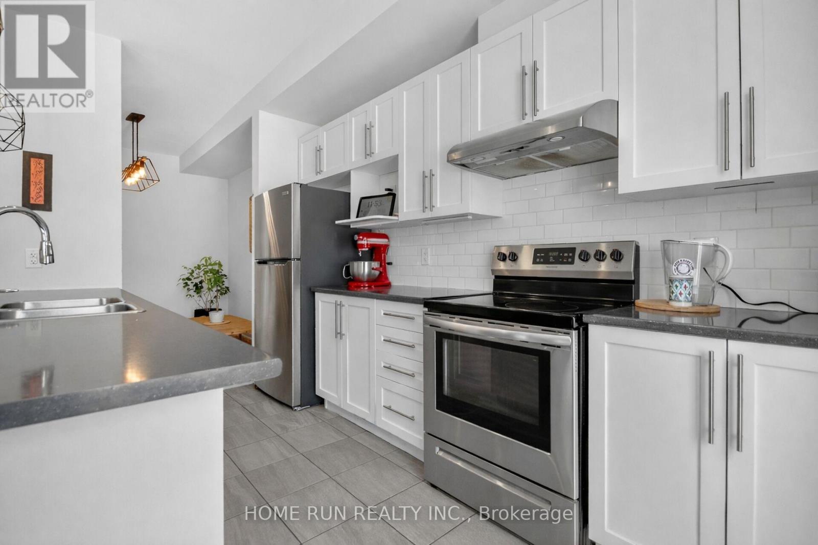 733 Cashmere Terrace, Ottawa, Ontario  K2J 6Z6 - Photo 8 - X12974780