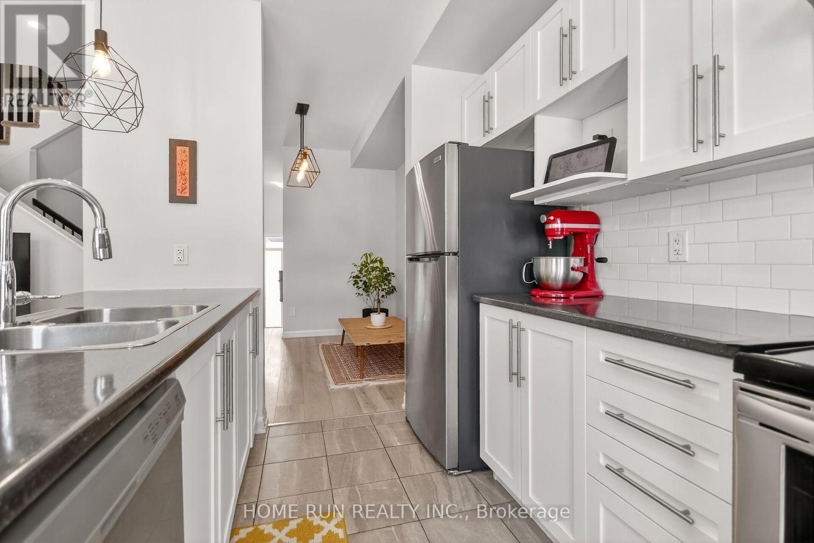 733 Cashmere Terrace, Ottawa, Ontario  K2J 6Z6 - Photo 9 - X12974780