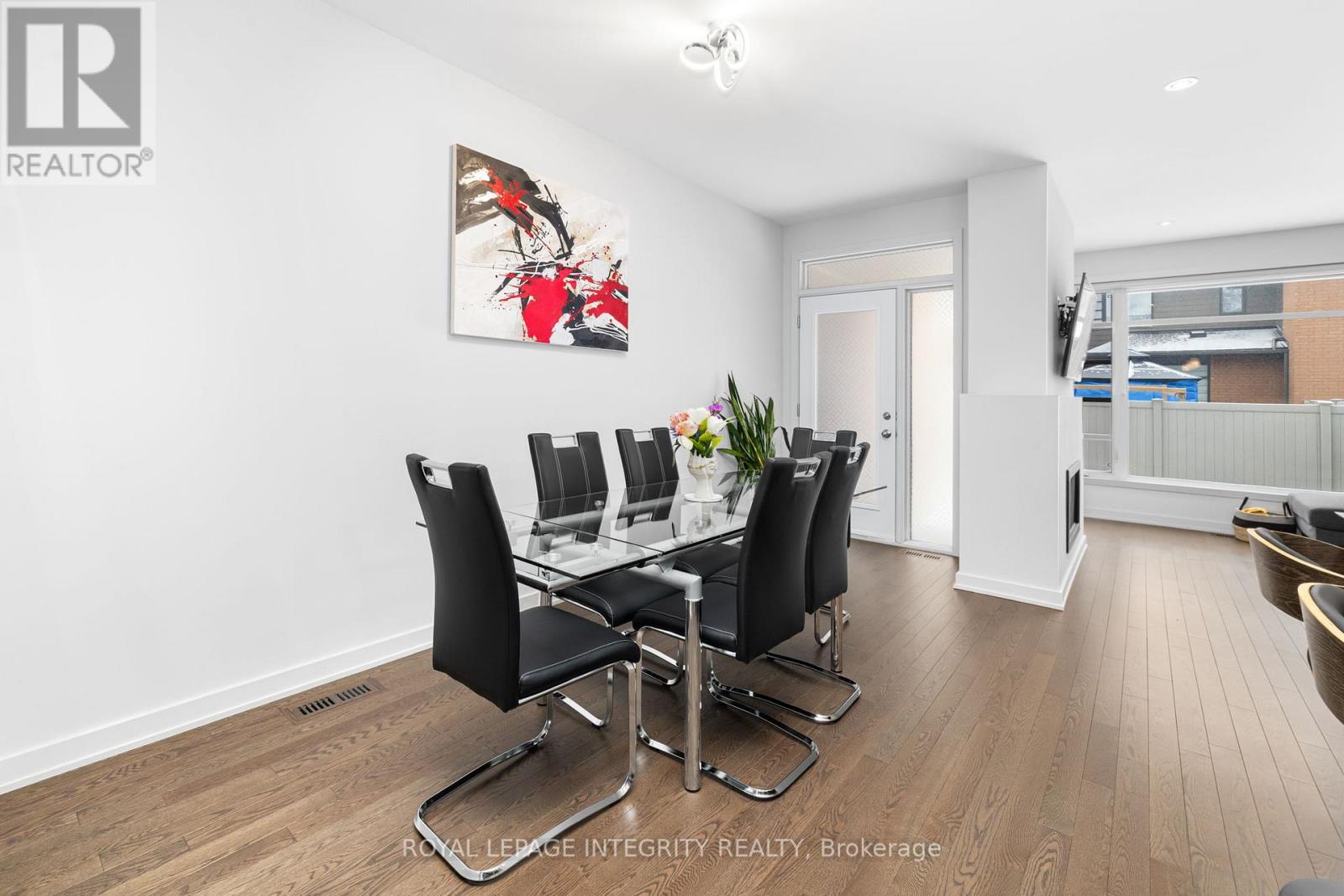 641 Odyssey Way, Ottawa, Ontario  K1T 0T5 - Photo 12 - X12974782