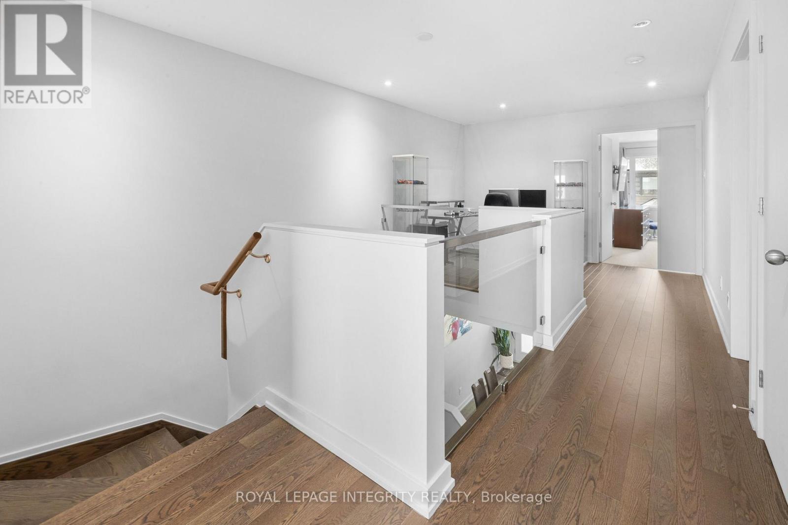 641 Odyssey Way, Ottawa, Ontario  K1T 0T5 - Photo 16 - X12974782