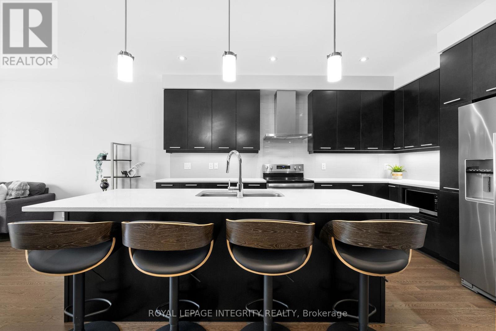 641 Odyssey Way, Ottawa, Ontario  K1T 0T5 - Photo 6 - X12974782