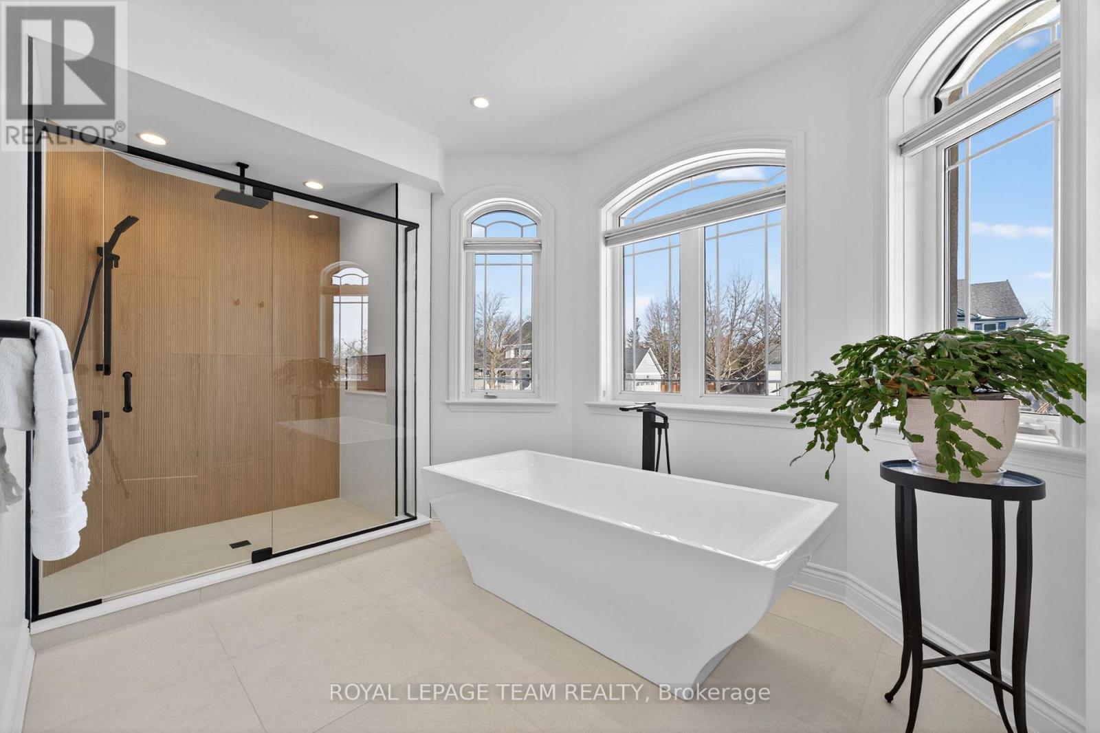 2 Beechgrove Gardens, Ottawa, Ontario  K2S 1R1 - Photo 26 - X12974796