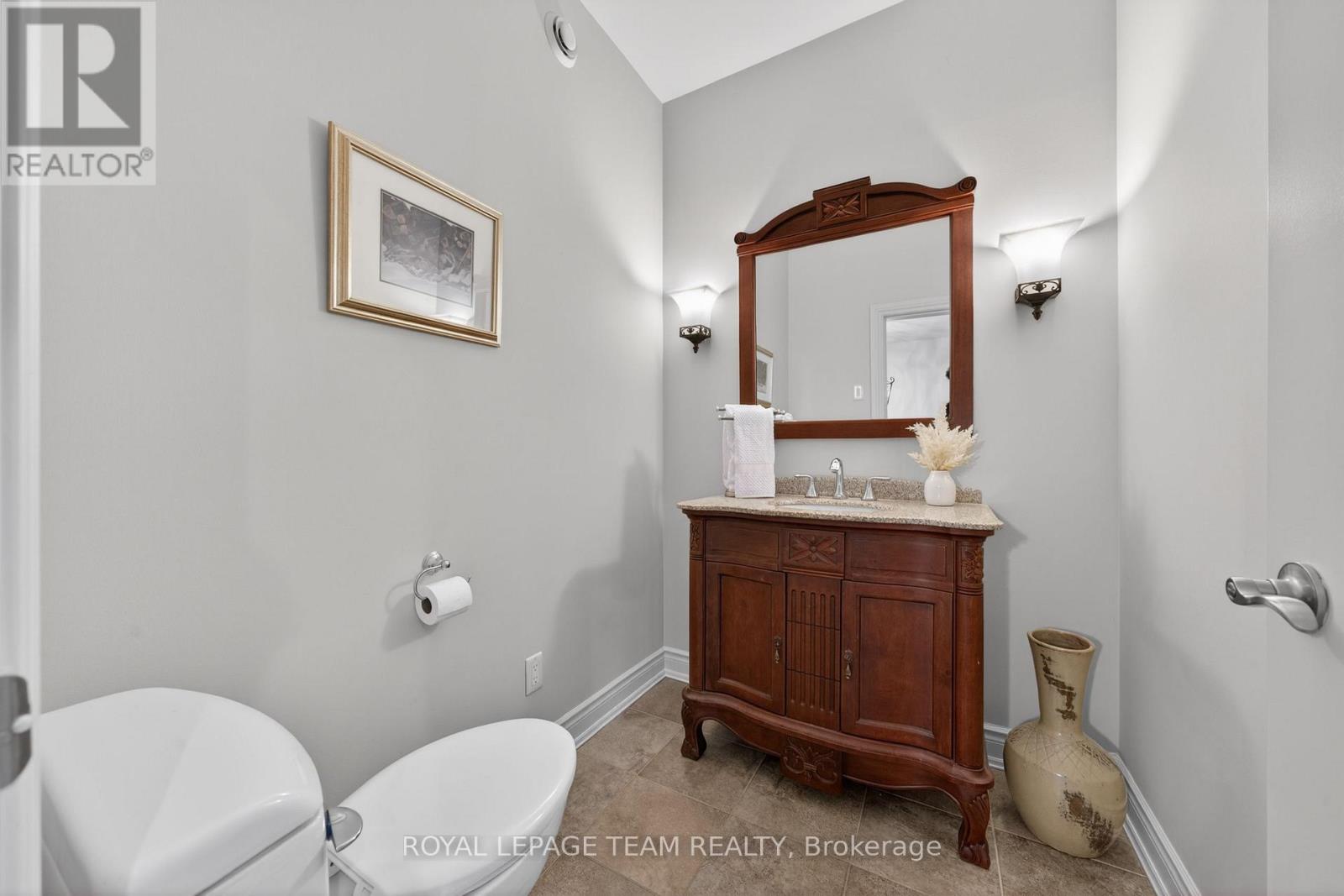 2 Beechgrove Gardens, Ottawa, Ontario  K2S 1R1 - Photo 32 - X12974796