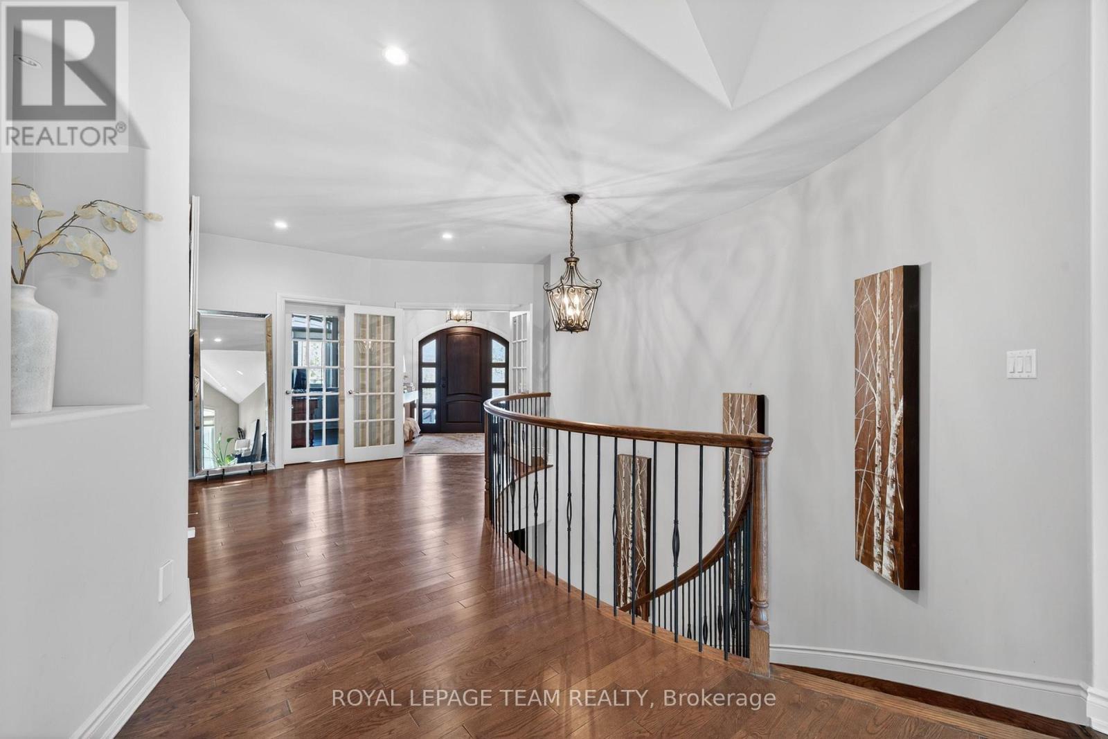 2 Beechgrove Gardens, Ottawa, Ontario  K2S 1R1 - Photo 33 - X12974796