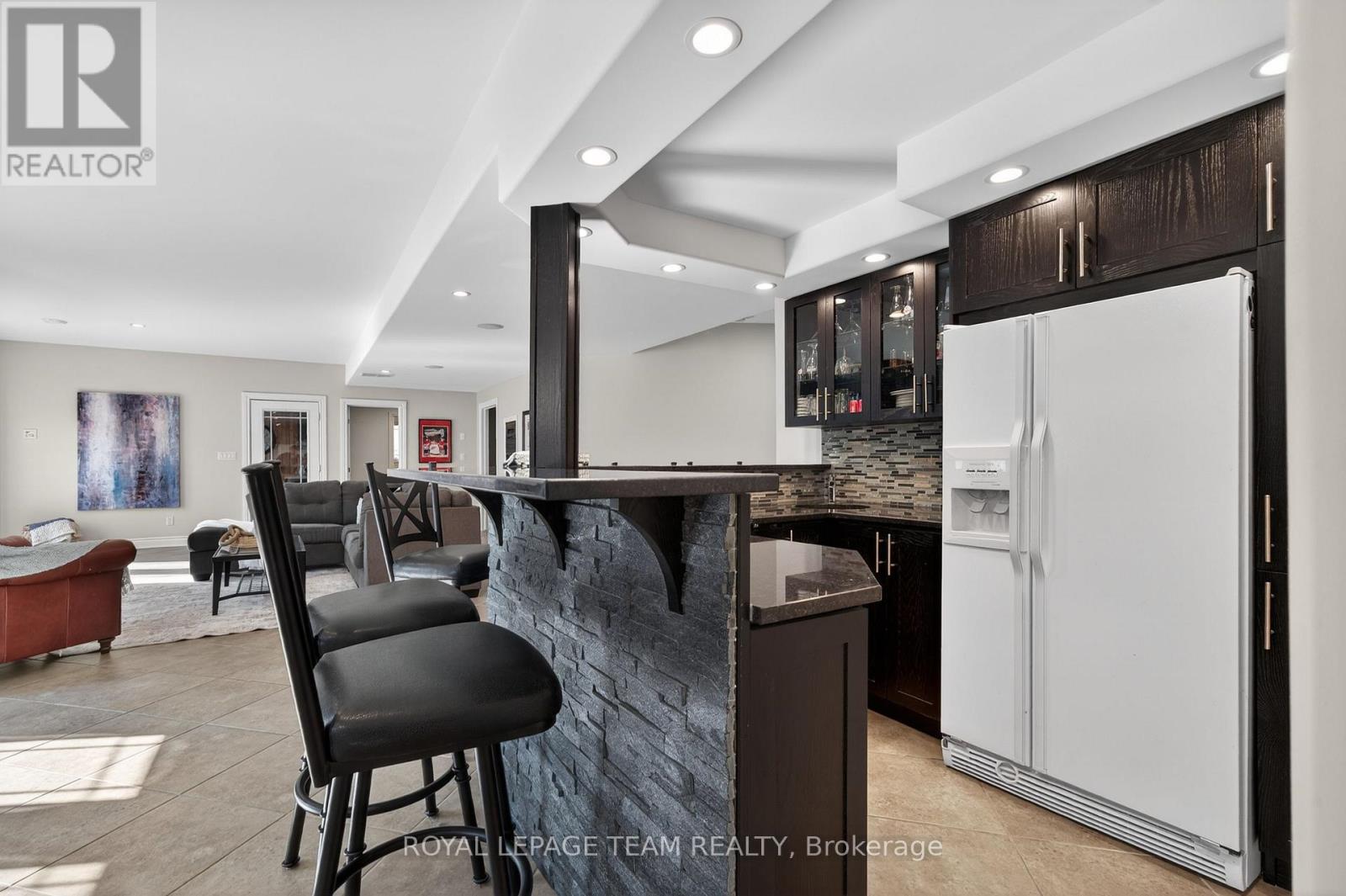 2 Beechgrove Gardens, Ottawa, Ontario  K2S 1R1 - Photo 39 - X12974796