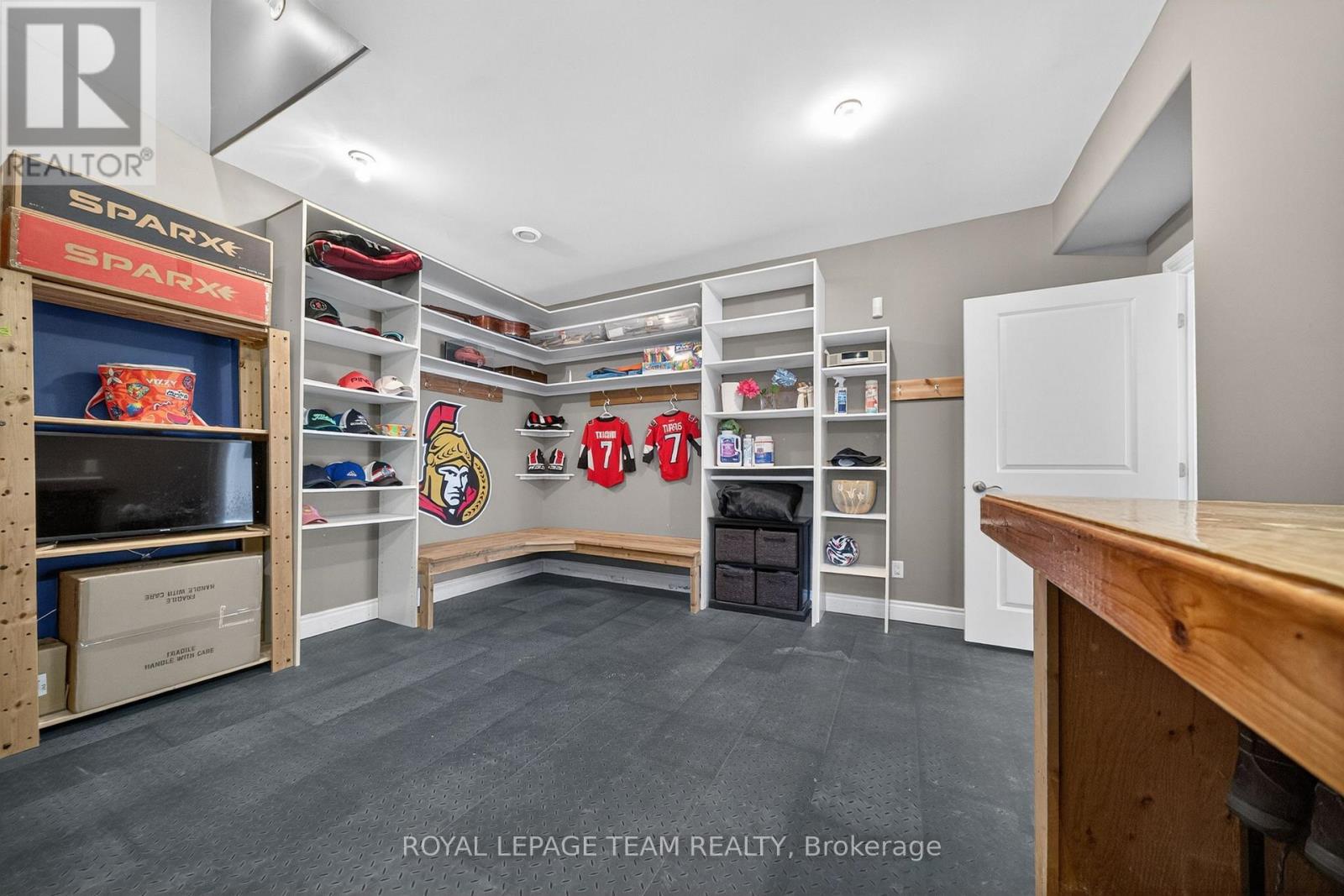 2 Beechgrove Gardens, Ottawa, Ontario  K2S 1R1 - Photo 45 - X12974796