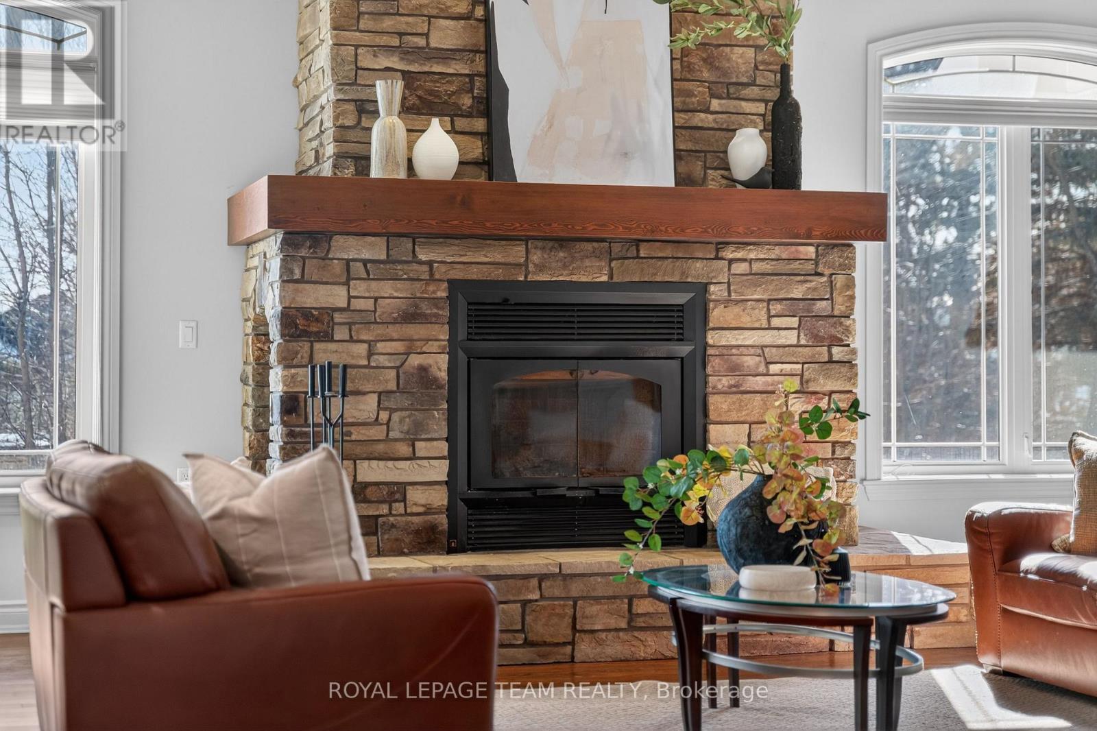 2 Beechgrove Gardens, Ottawa, Ontario  K2S 1R1 - Photo 8 - X12974796