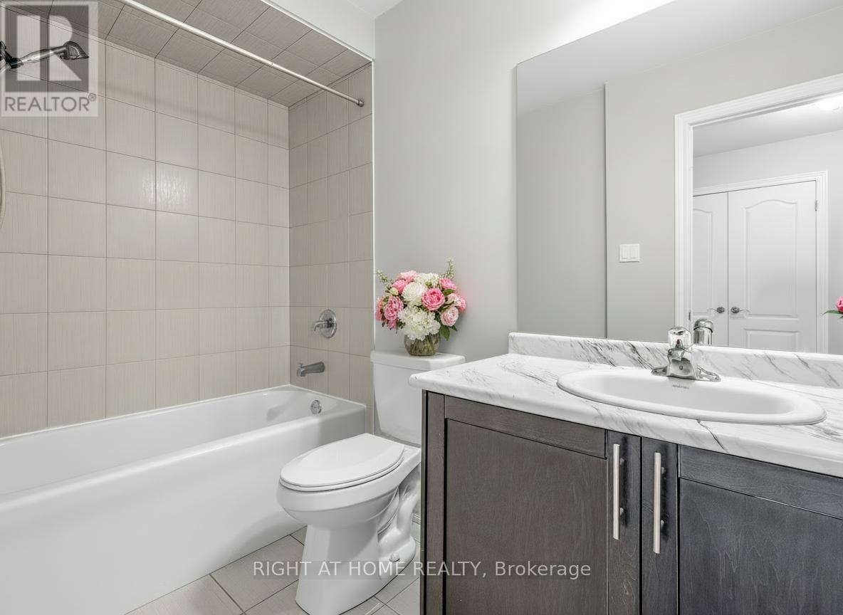 5 Zenyatta Lane, East Gwillimbury, Ontario  L9N 1A0 - Photo 17 - N12974686