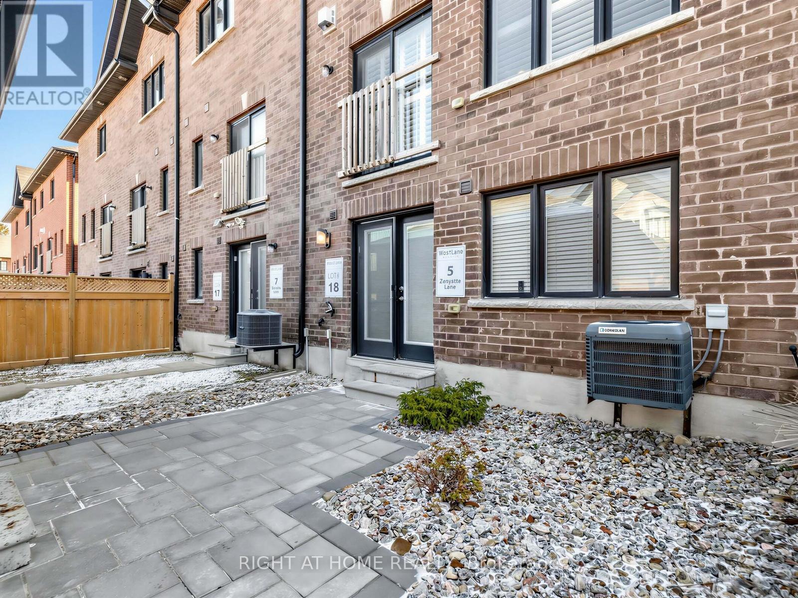 5 Zenyatta Lane, East Gwillimbury, Ontario  L9N 1A0 - Photo 20 - N12974686