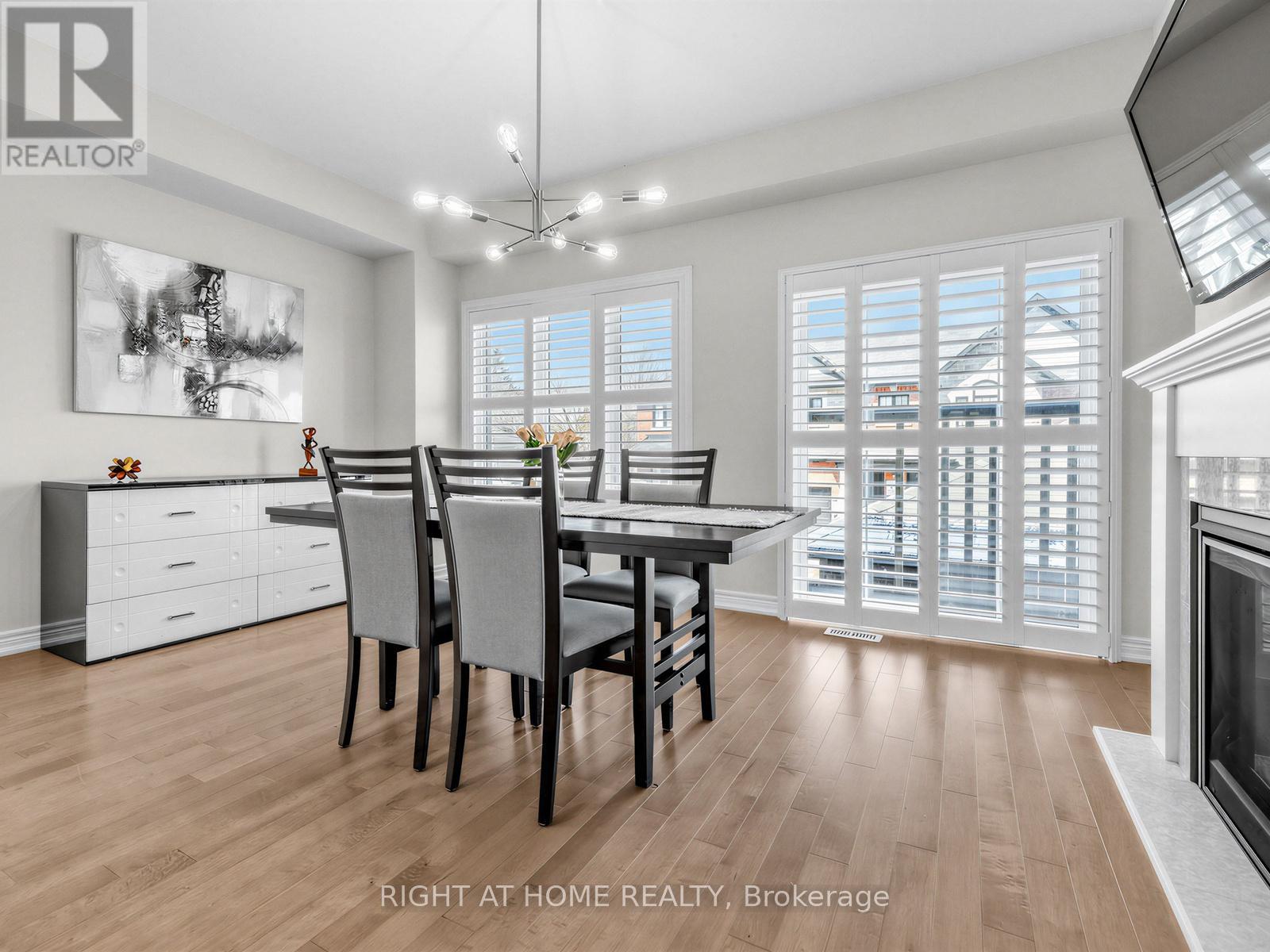 5 Zenyatta Lane, East Gwillimbury, Ontario  L9N 1A0 - Photo 3 - N12974686