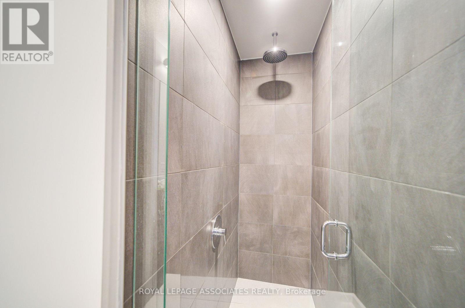 1712 - 1000 Portage Parkway, Vaughan, Ontario  L4K 0L1 - Photo 6 - N12974724