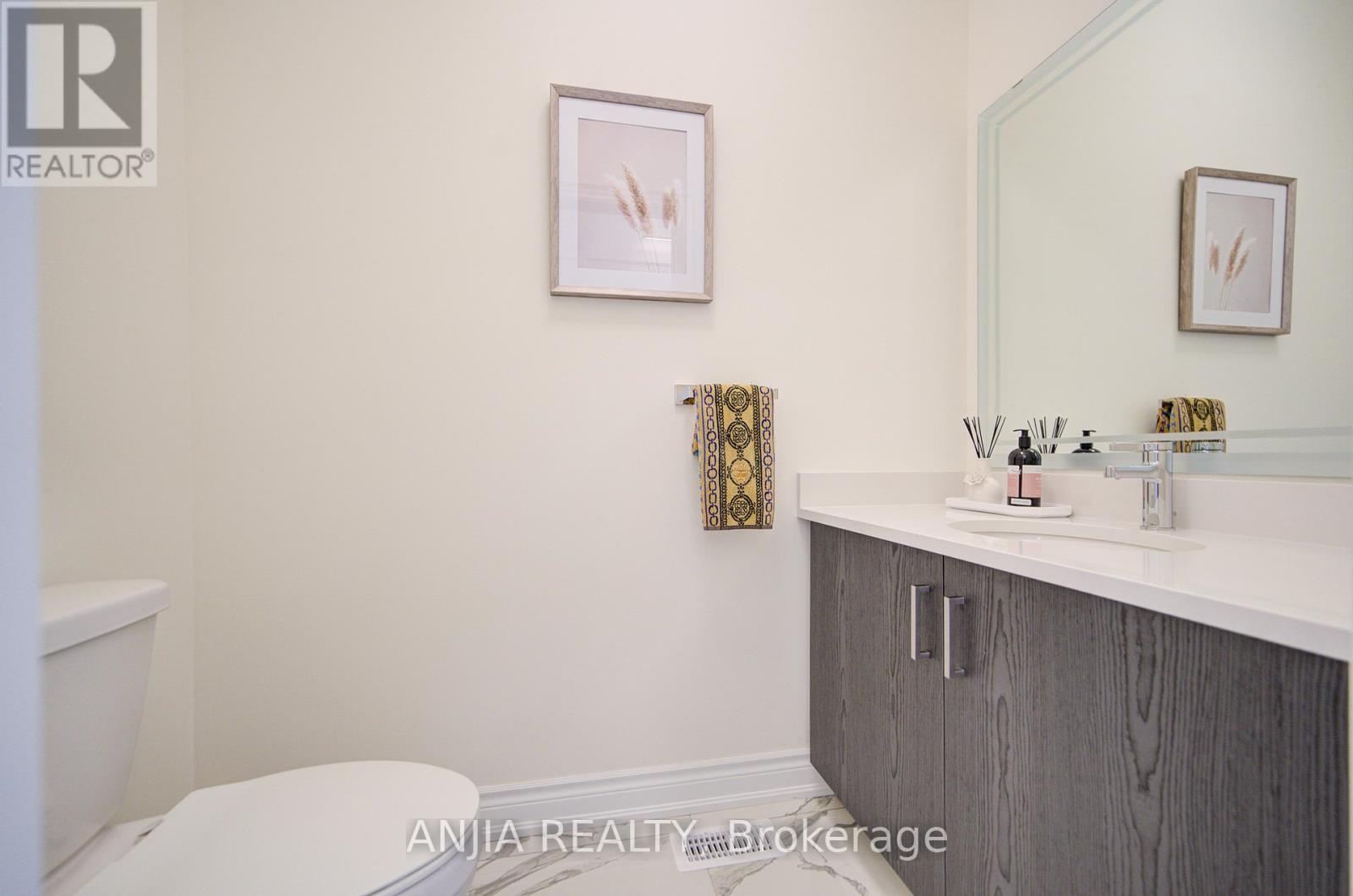 9 Mace Avenue, Richmond Hill, Ontario  L4E 1K8 - Photo 20 - N12974788