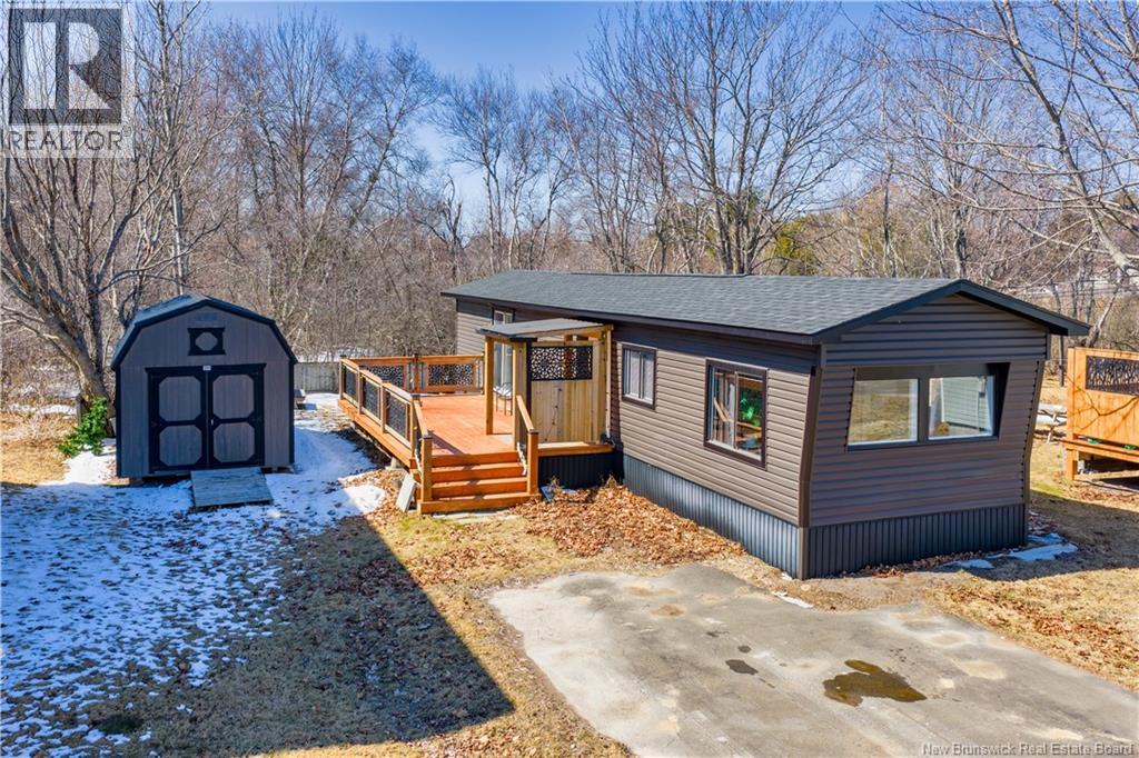 16 Fourth Avenue, Pointe-Du-Chêne, New Brunswick