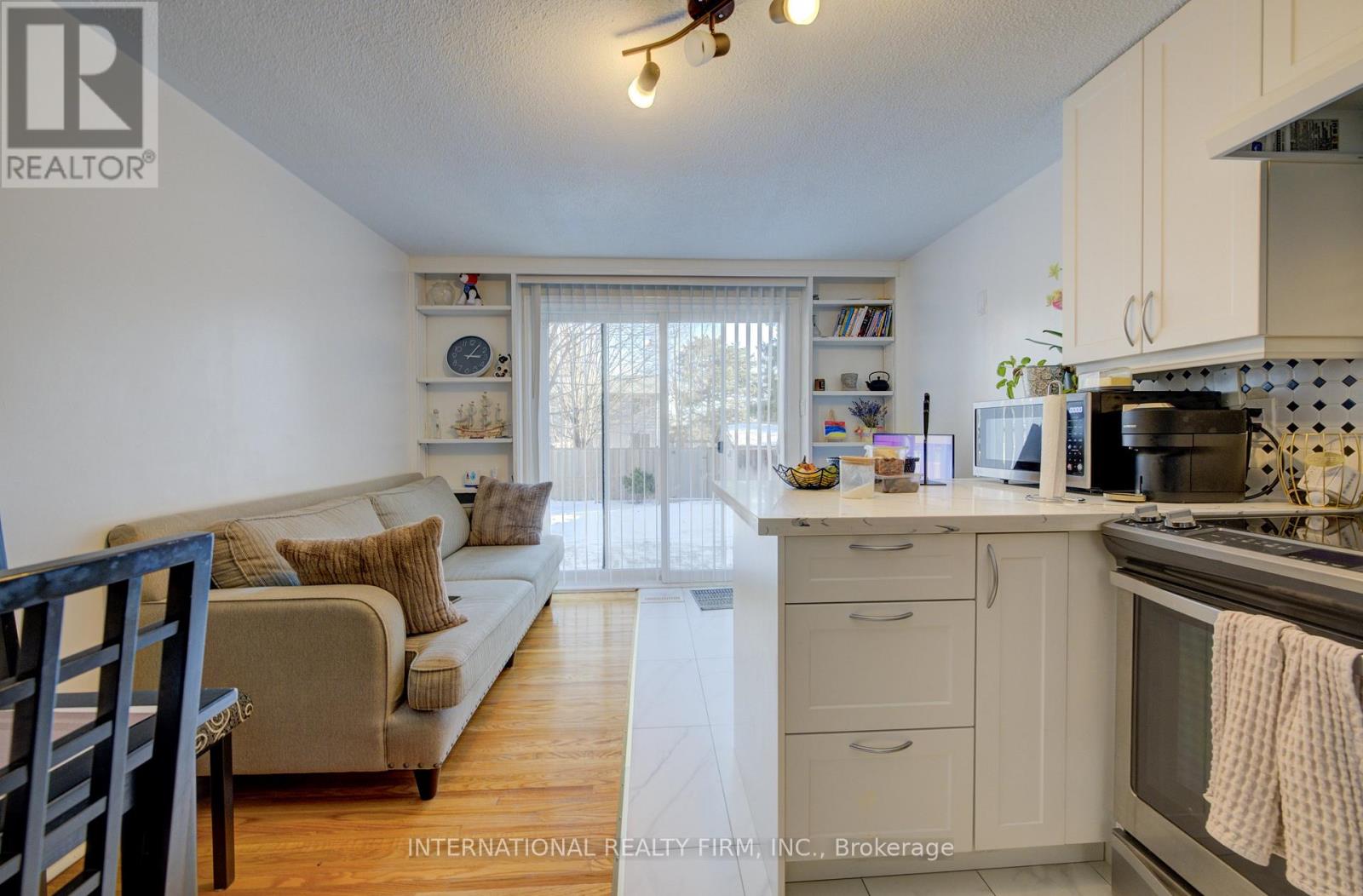 3446 Bannerhill Avenue, Mississauga, Ontario  L4X 1V1 - Photo 29 - W12974654