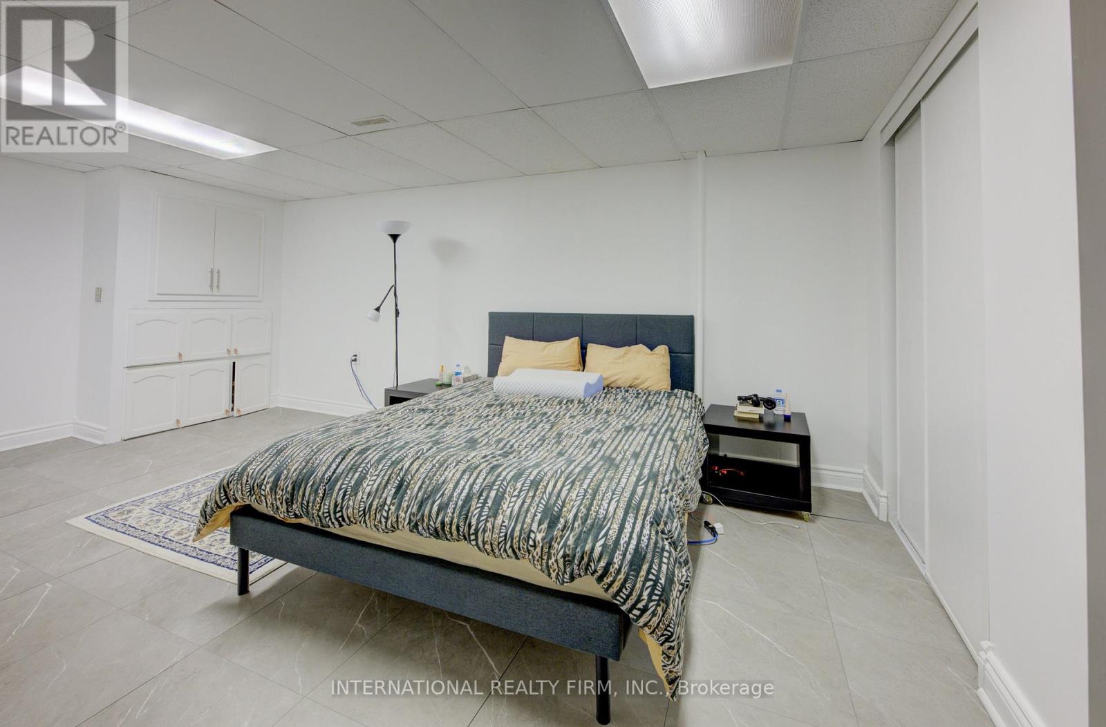 3446 Bannerhill Avenue, Mississauga, Ontario  L4X 1V1 - Photo 37 - W12974654