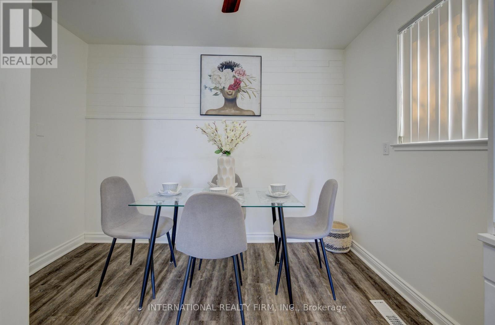 3446 Bannerhill Avenue, Mississauga, Ontario  L4X 1V1 - Photo 6 - W12974654